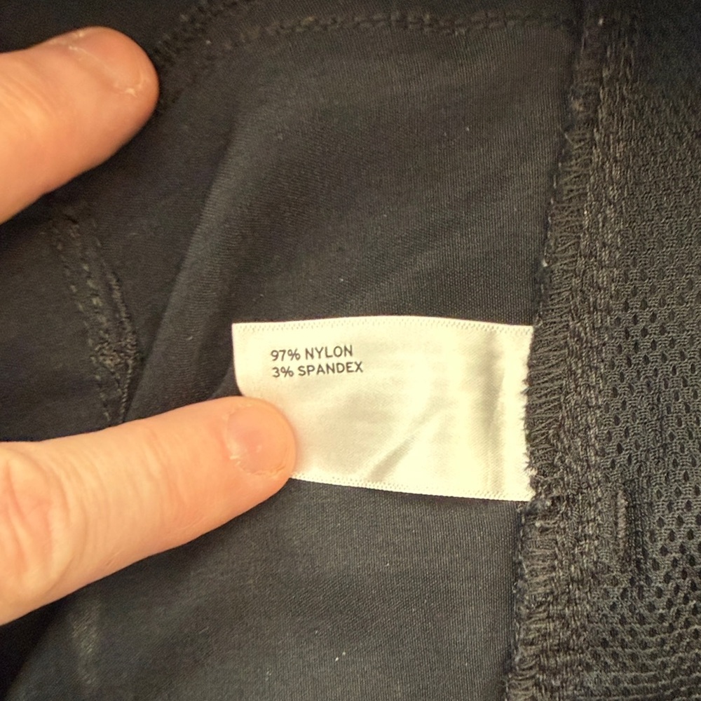 Duluth Trading Co Women's Nylon Stretch Cargo Pants in Black - Picture 7 of 8